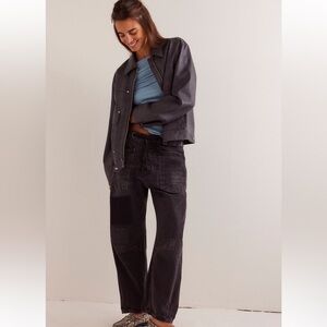 FREE PEOPLE MOXI PULL-ON BARREL JEANS IN NIGHT HAWK